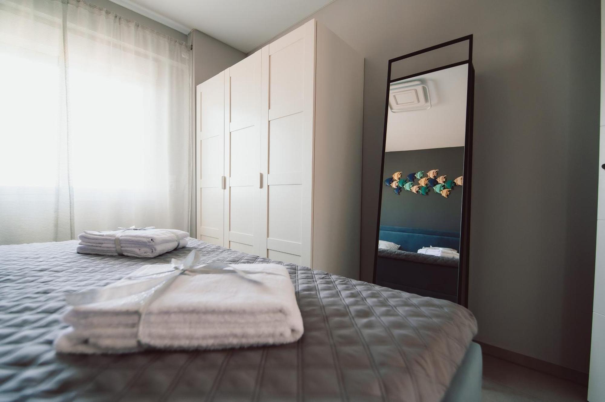 Apartamento Perla De Mar Les Deveses Exterior foto